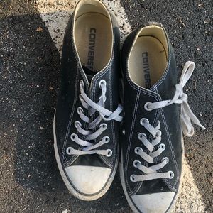 Low Top Black Converse